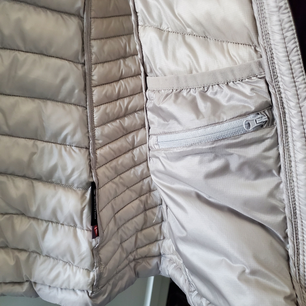 .. Oiselle Quill Vest With Pertex Quantum, Ghost (S) — image 8 of 8